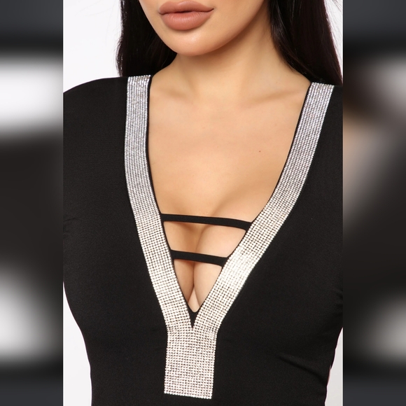 🥵FASHION NOVA MINI DRESS🥵 - Picture 3 of 6